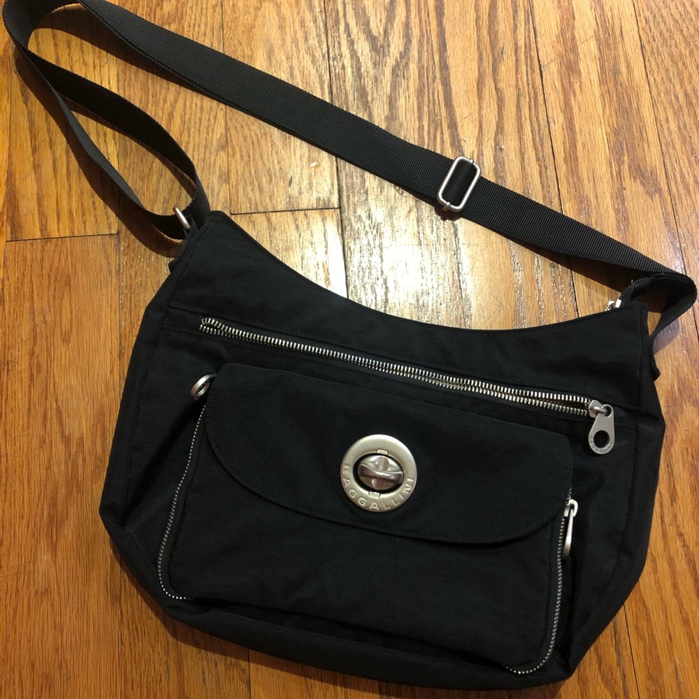 Baggallini purse